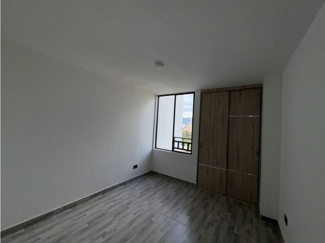Apartamento de 3 alcobas en venta en La Enseñanza, Pereira, 87 m² · foto 6 de 11