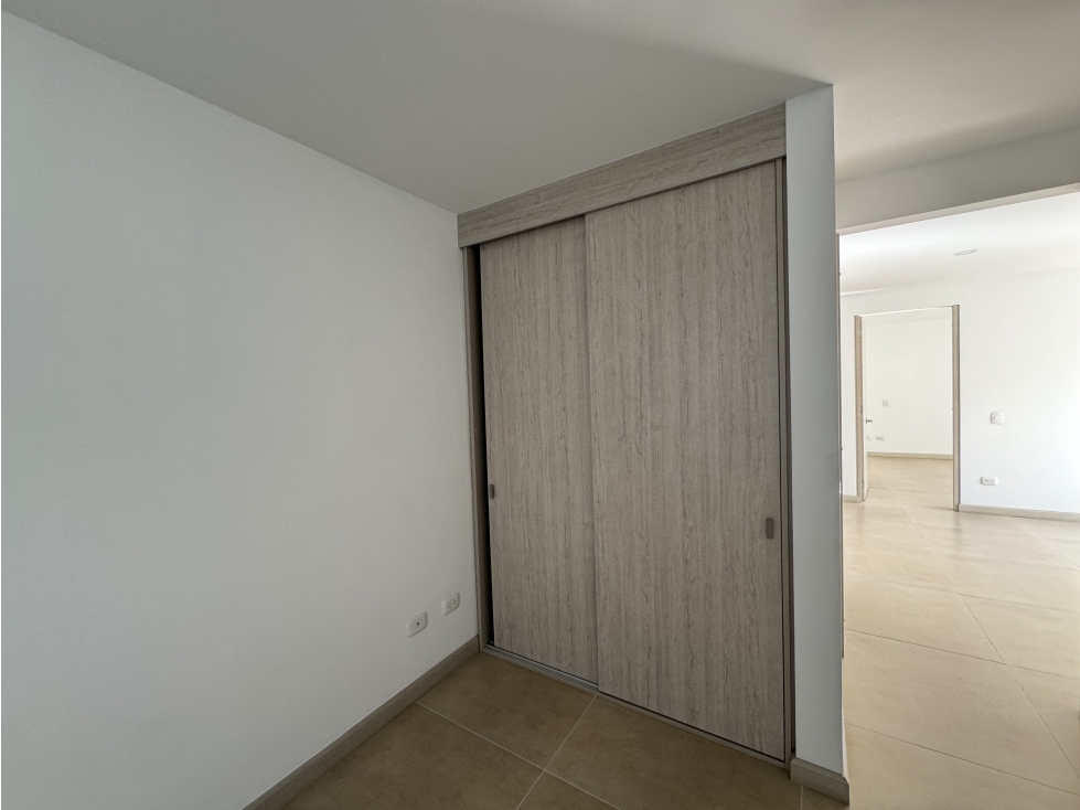 Apartamento en venta en Pinares, Pereira · foto 8 de 19