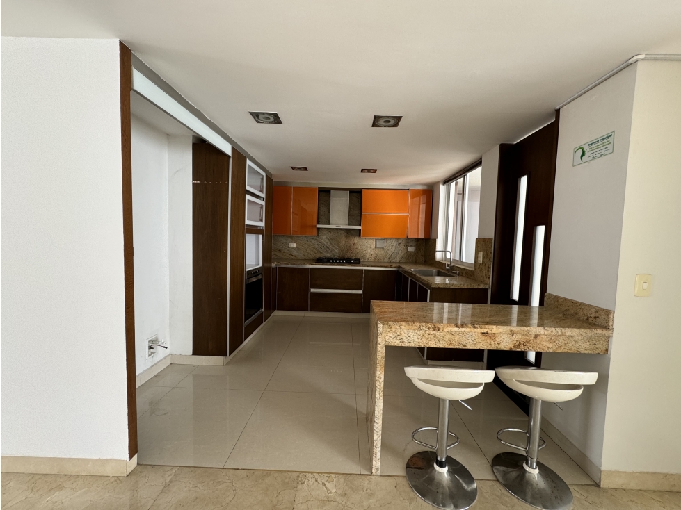 Casa en venta en Cambulos, Pereira · foto 3 de 22