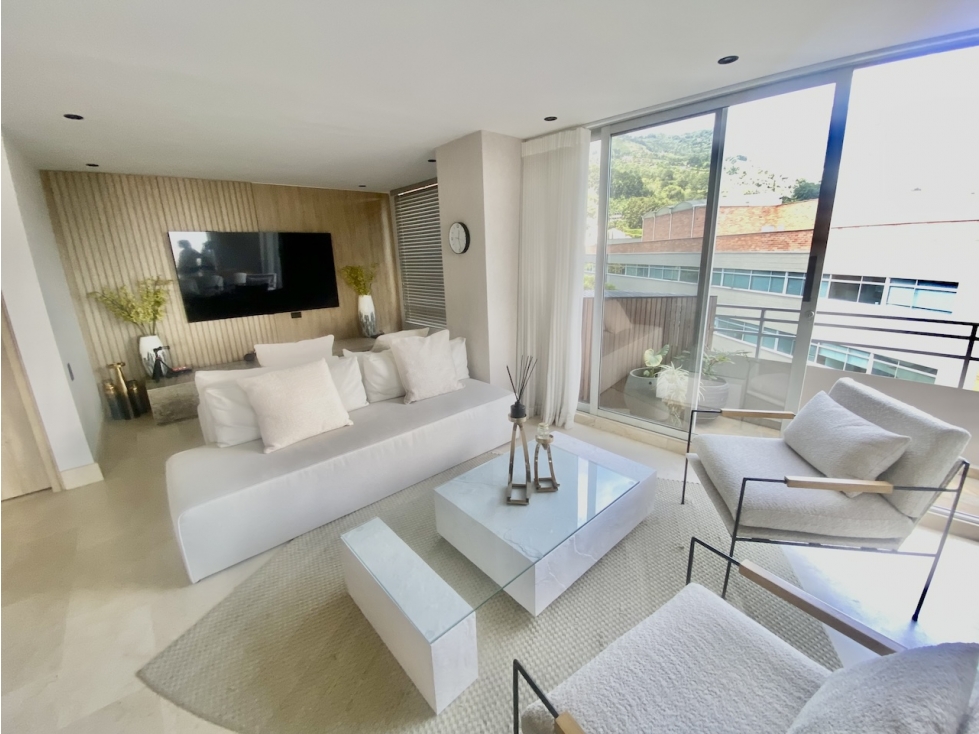 Apartamento en arriendo en Los Naranjos, Medellín · foto 5 de 24