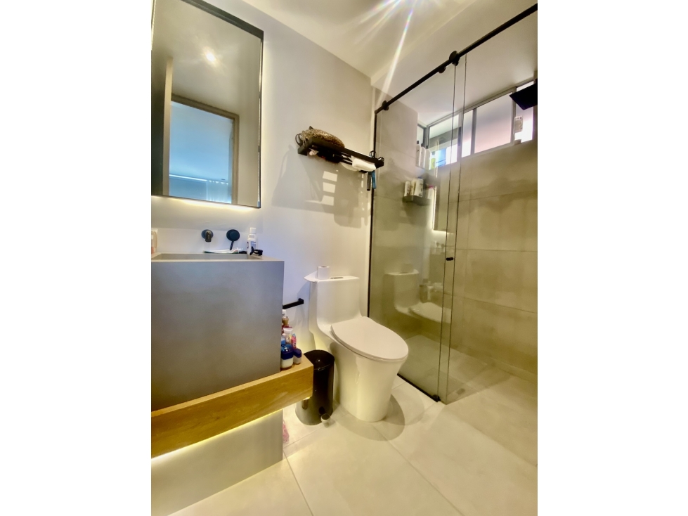 Apartamento en arriendo en Los Naranjos, Medellín · foto 21 de 24