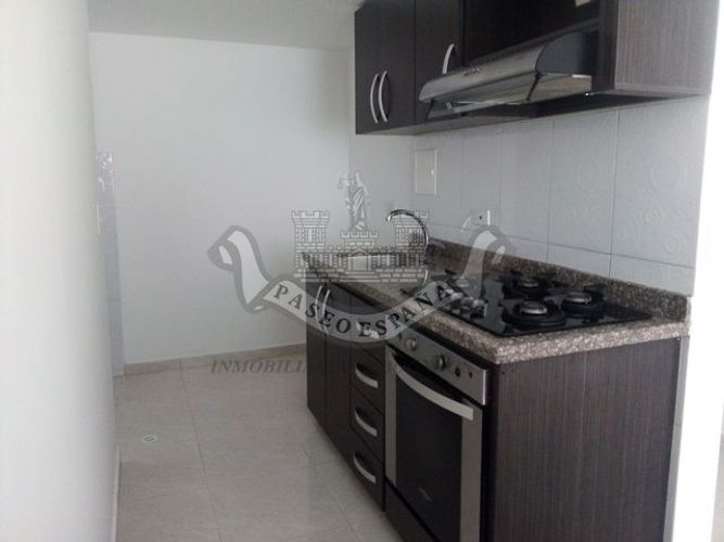 Apartamento de 3 alcobas en arriendo en Antonia Santos Centro, Bucaramanga, 67 m² · foto 3 de 11