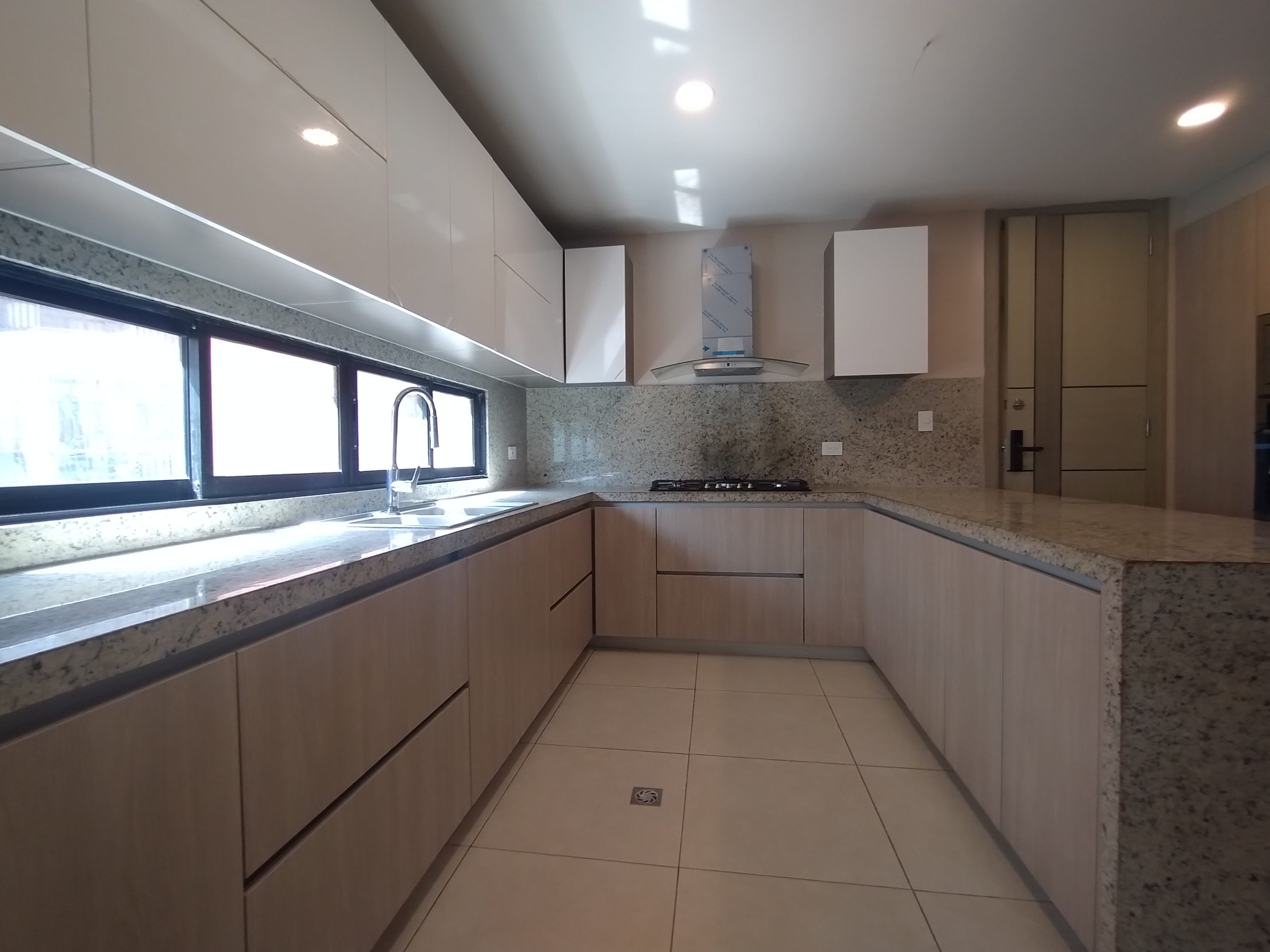 Apartamento en venta en Altos De Riomar, Barranquilla · foto 10 de 23