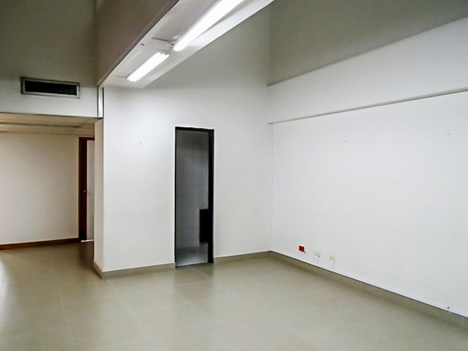 Oficina en arriendo en El Poblado, Medellín, 300 m² · foto 10 de 17