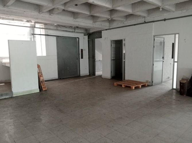 Bodega en arriendo en Cristo Rey, Medellín, 400 m² · foto 17 de 20