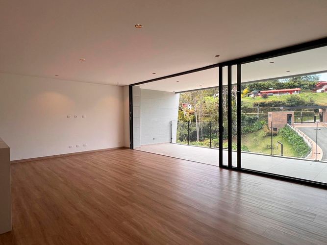 Apartamento de 2 alcobas en arriendo en El Porvenir, Rionegro, 110 m² · foto 10 de 15