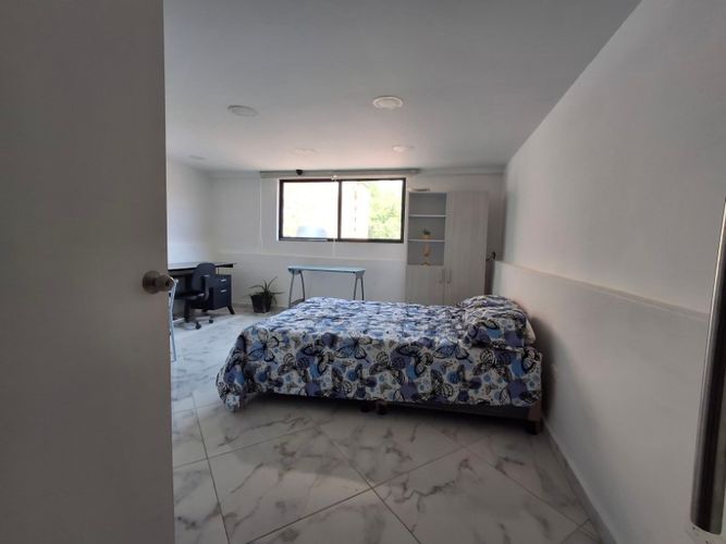 Local en arriendo en La Gloria, Medellín, 200 m² · foto 9 de 16