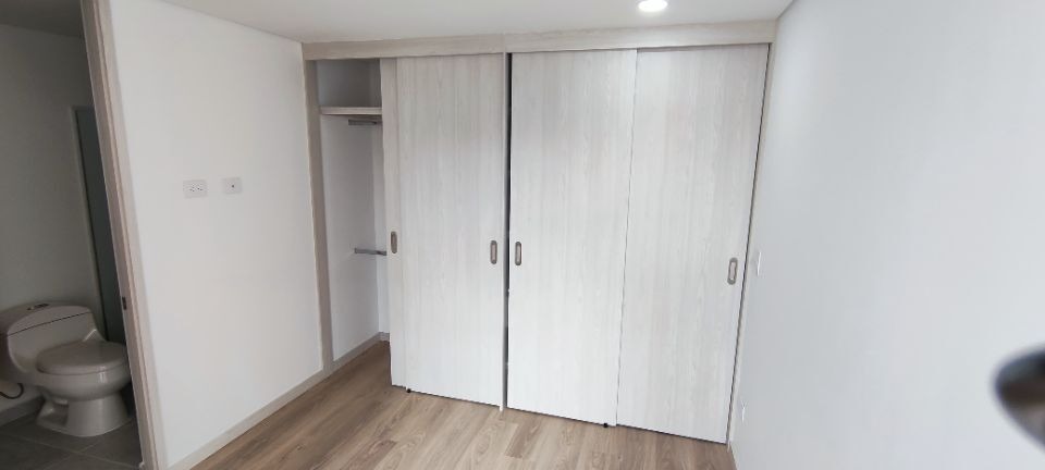 Apartamento en venta en Suramerica, Itagüí · foto 8 de 24
