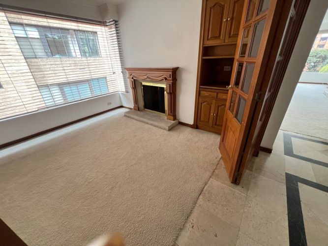 Apartamento de 4 alcobas en venta en La Cabrera, Bogotá, 325 m² · foto 12 de 24