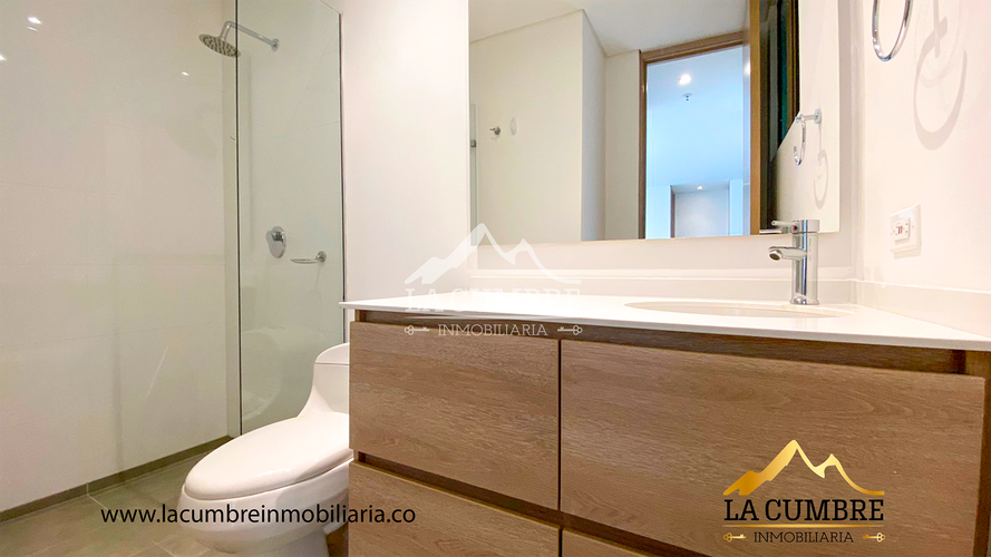 Apartamento en venta en El Poblado, Medellín · foto 8 de 11