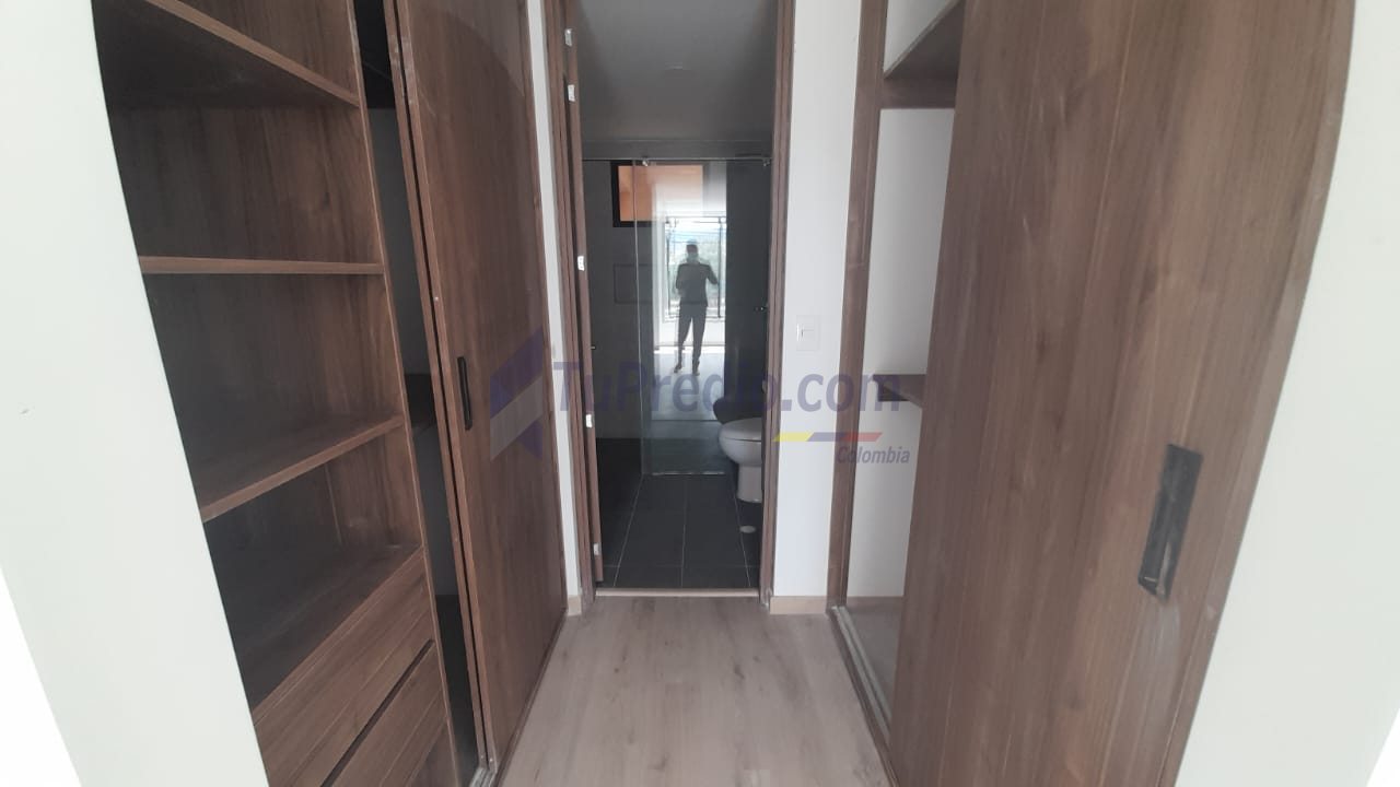 Apartamento en venta en Quinta Paredes, Bogotá · foto 5 de 23