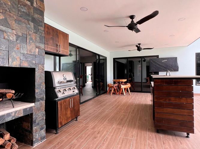 Casa de 3 alcobas en venta en Llano Grande, Rionegro, 420 m² · foto 17 de 20