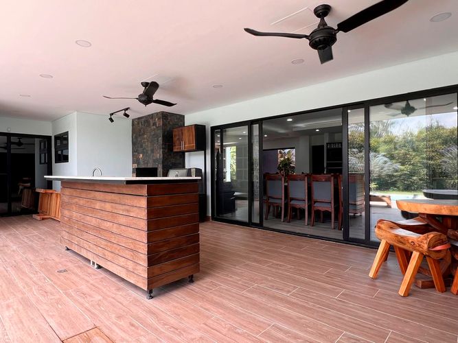 Casa de 3 alcobas en venta en Llano Grande, Rionegro, 420 m² · foto 18 de 20