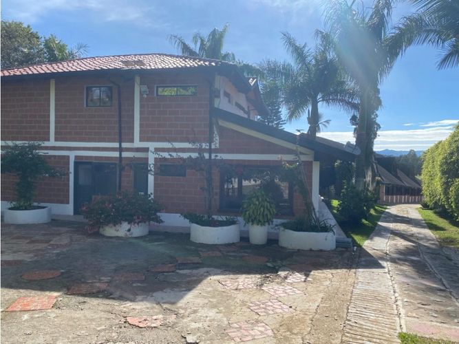 Casa de 3 alcobas en venta en Barro Blanco, Rionegro, 220 m² · foto 7 de 24