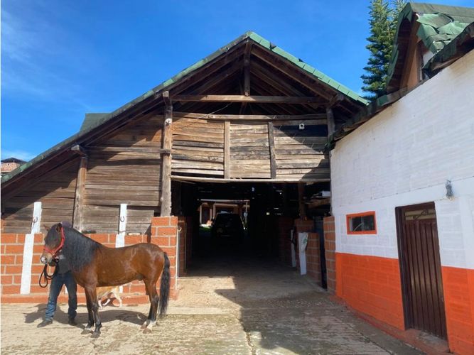 Casa de 3 alcobas en venta en Barro Blanco, Rionegro, 220 m² · foto 10 de 24