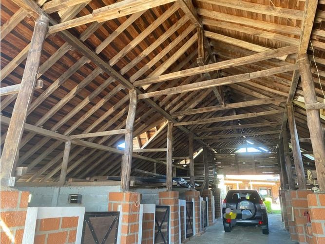 Casa de 3 alcobas en venta en Barro Blanco, Rionegro, 220 m² · foto 12 de 24