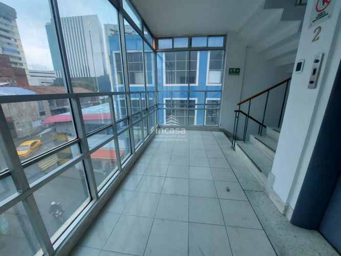 Oficina en arriendo en San Pedro, Cali, 100 m² · foto 2 de 9
