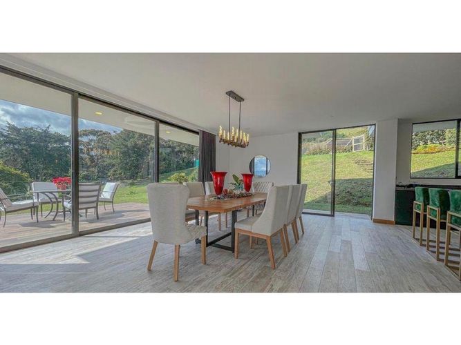 Casa de 6 alcobas en venta en Llano Grande, Rionegro · foto 5 de 24