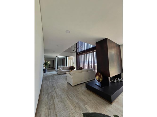 Casa de 6 alcobas en venta en Llano Grande, Rionegro · foto 9 de 24