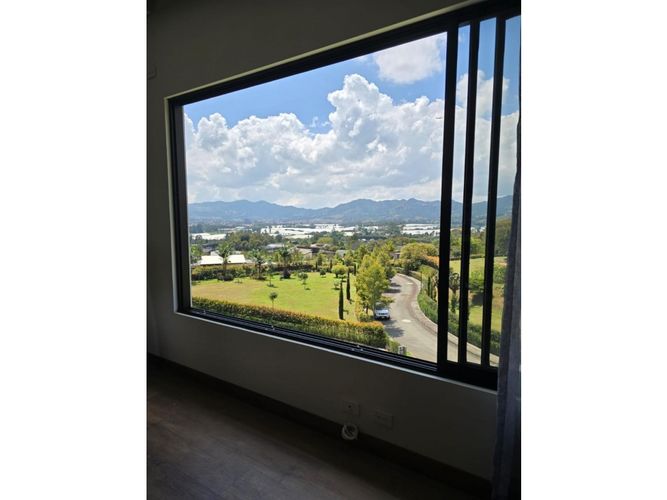 Casa de 6 alcobas en venta en Llano Grande, Rionegro · foto 12 de 24
