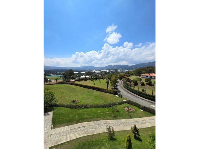 Casa de 6 alcobas en venta en Llano Grande, Rionegro · foto 20 de 24