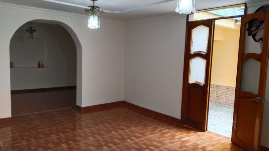Casa de 10 alcobas en venta en El Consuelo, Tunja, 200 m² · foto 14 de 19