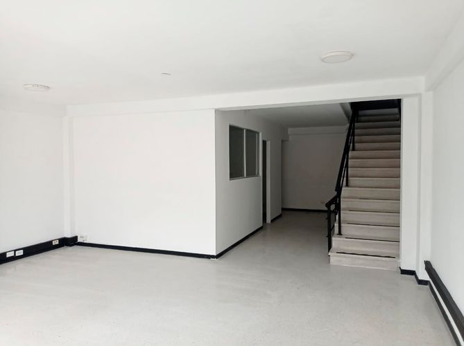 Bodega en arriendo en Guayabal, Medellín, 280 m² · foto 6 de 18