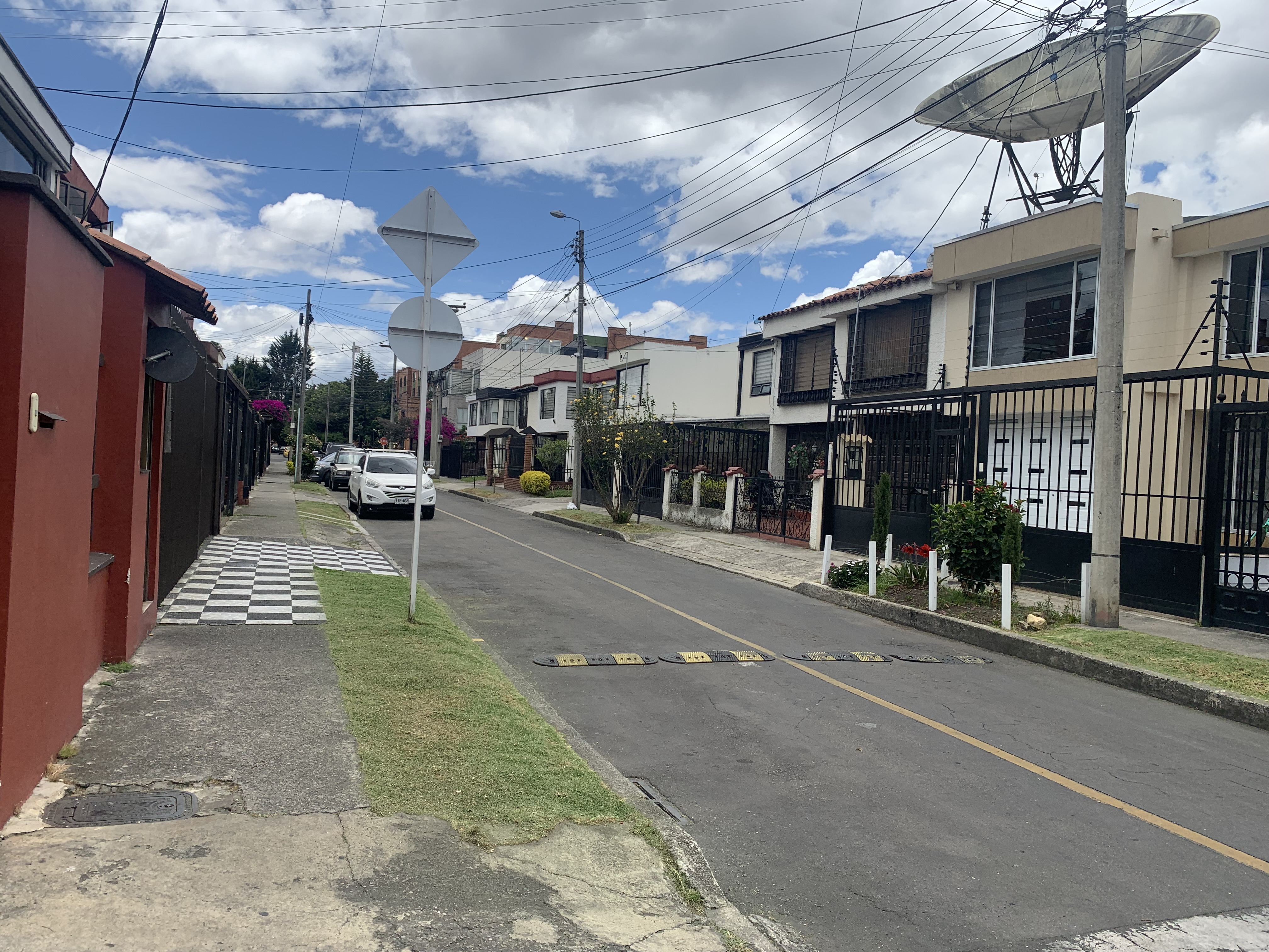 Casa en venta en Quirinal, Bogotá · foto 3 de 24