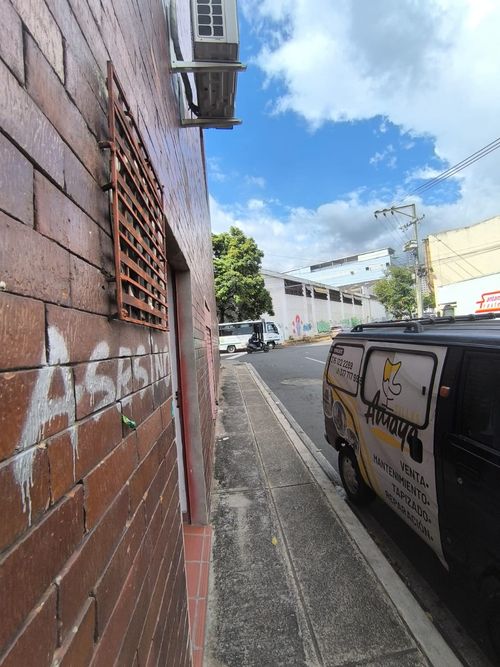 Bodega en arriendo en Ricaurte, Bucaramanga, 160 m² · foto 2 de 11
