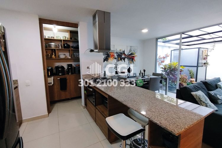 Casa de 3 alcobas en venta en Lomitas, La Ceja, 150 m² · foto 2 de 24
