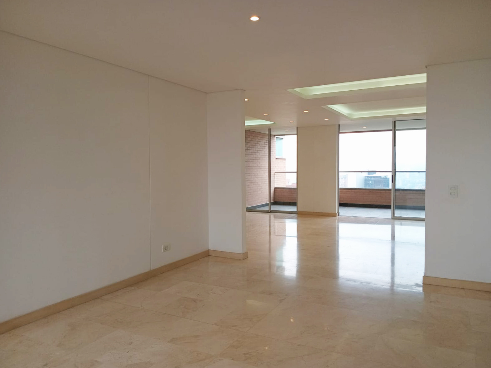 Apartamento en arriendo en El Poblado, Medellín · foto 5 de 20