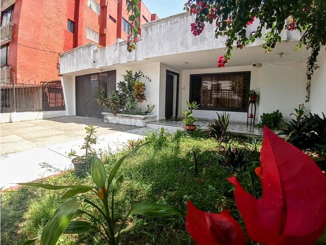 Casa de 4 alcobas en venta en La Cumbre, Barranquilla, 400 m² · foto 2 de 24