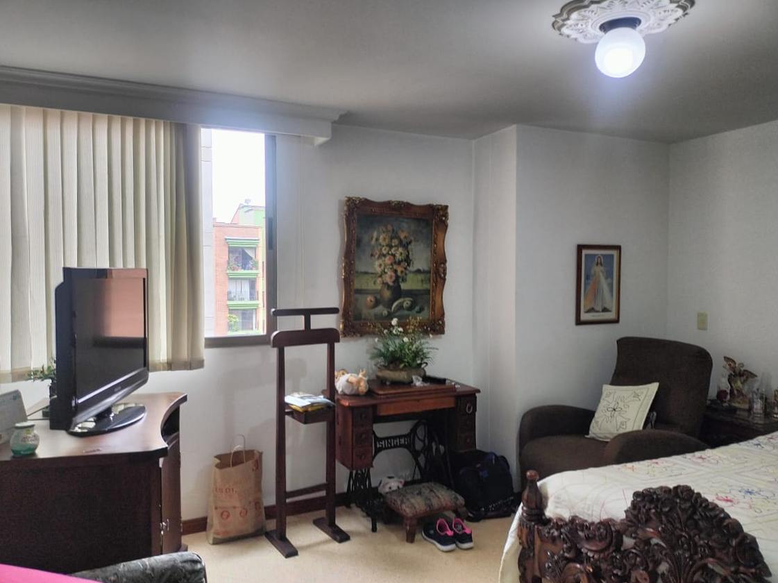 Apartamento en venta en El Portal, Envigado · foto 2 de 15