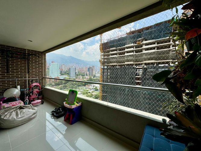 Apartamento de 3 alcobas en venta en El Poblado, Medellín, 121 m² · foto 11 de 15