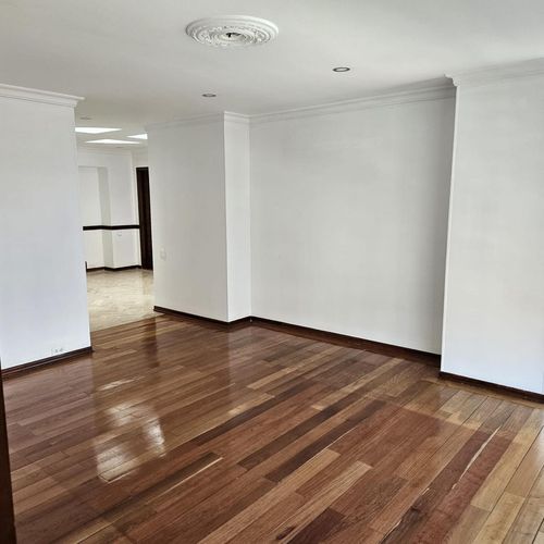 Apartamento de 3 alcobas en venta en La Carolina, Bogotá, 217 m² · foto 17 de 23