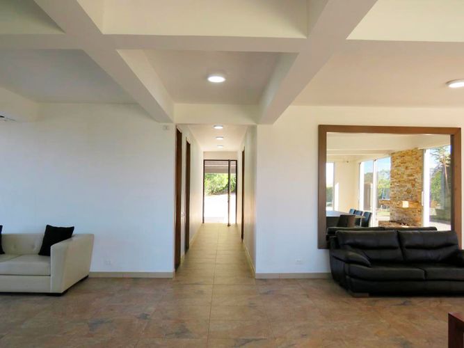 Casa de 2 alcobas en venta en Escobero, Envigado, 450 m² · foto 3 de 16