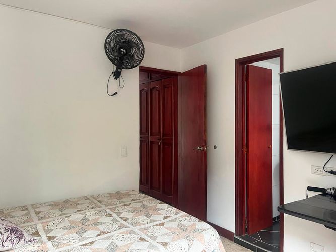 Apartamento de 3 alcobas en venta en El Poblado, Medellín, 133 m² · foto 6 de 17