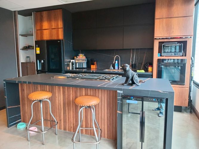 Apartamento de 2 alcobas en arriendo en El Poblado, Medellín, 190 m² · foto 7 de 18