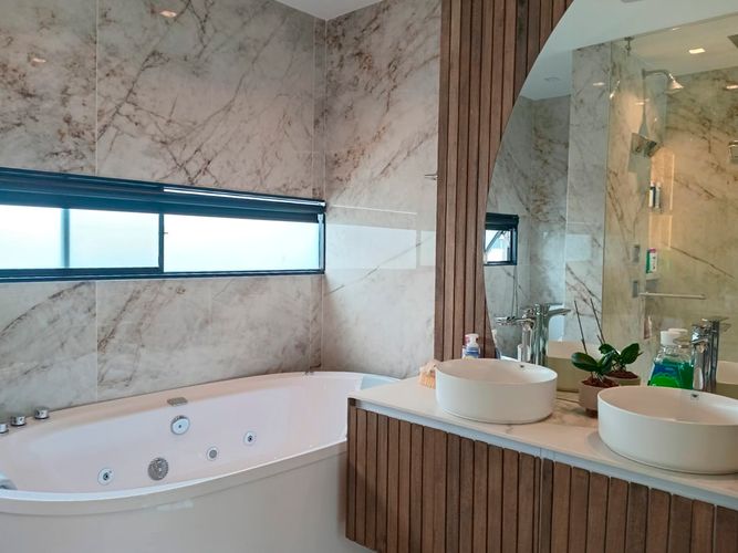 Apartamento de 2 alcobas en arriendo en El Poblado, Medellín, 190 m² · foto 16 de 18