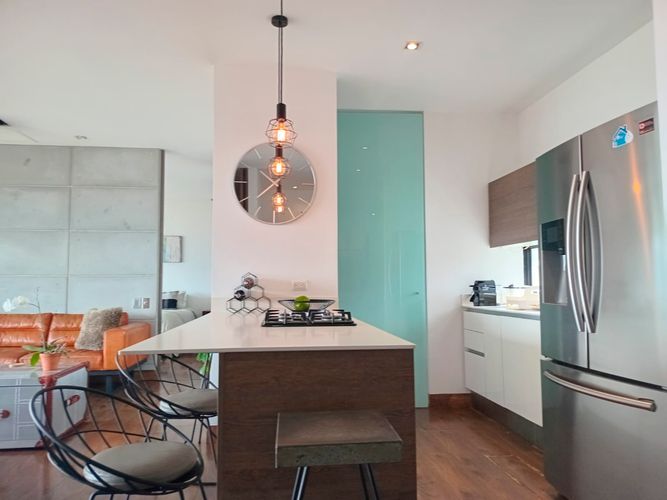 Apartamento de 2 alcobas en arriendo en El Poblado, Medellín, 118 m² · foto 5 de 16
