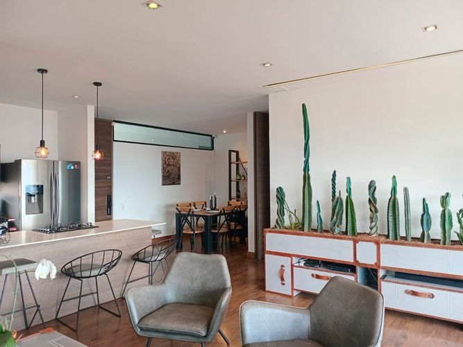 Apartamento de 2 alcobas en arriendo en El Poblado, Medellín, 118 m² · foto 6 de 16
