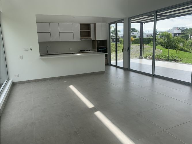 Casa de 3 alcobas en venta en Vía El Caimo, Armenia, 230 m² · foto 5 de 24