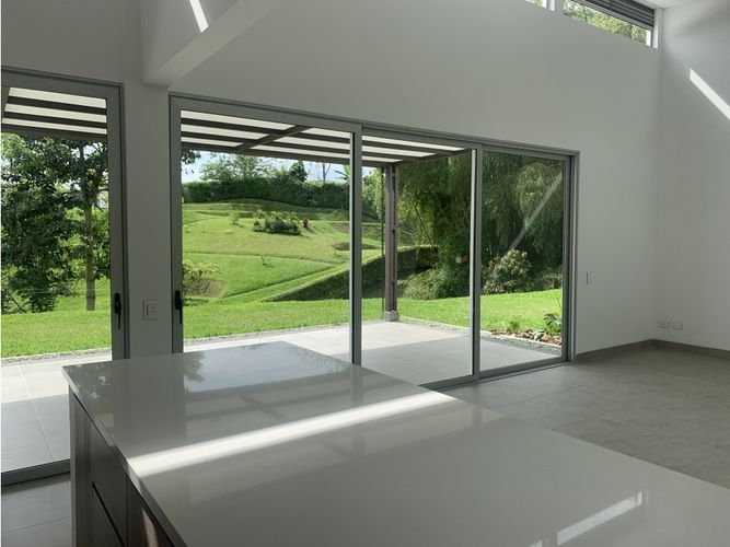 Casa de 3 alcobas en venta en Vía El Caimo, Armenia, 230 m² · foto 6 de 24