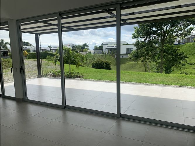 Casa de 3 alcobas en venta en Vía El Caimo, Armenia, 230 m² · foto 7 de 24