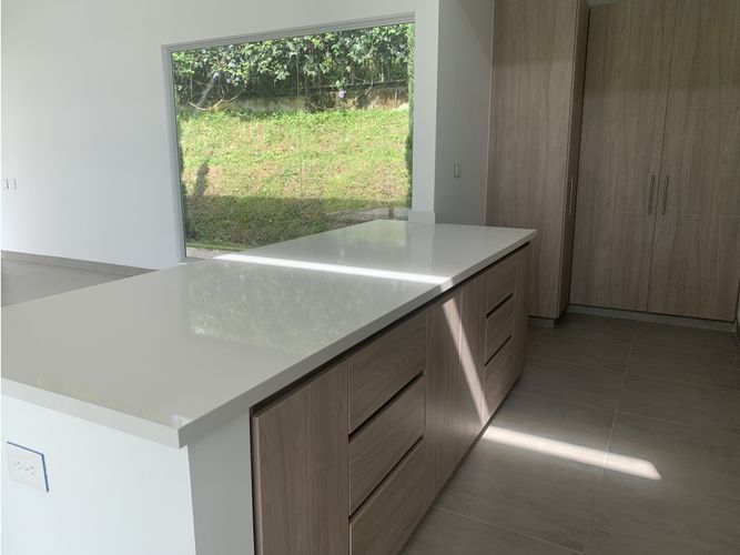 Casa de 3 alcobas en venta en Vía El Caimo, Armenia, 230 m² · foto 8 de 24