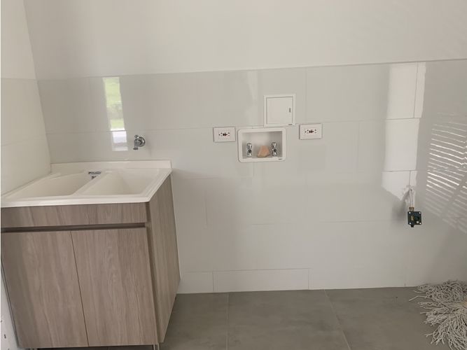 Casa de 3 alcobas en venta en Vía El Caimo, Armenia, 230 m² · foto 11 de 24