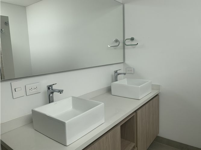 Casa de 3 alcobas en venta en Vía El Caimo, Armenia, 230 m² · foto 12 de 24