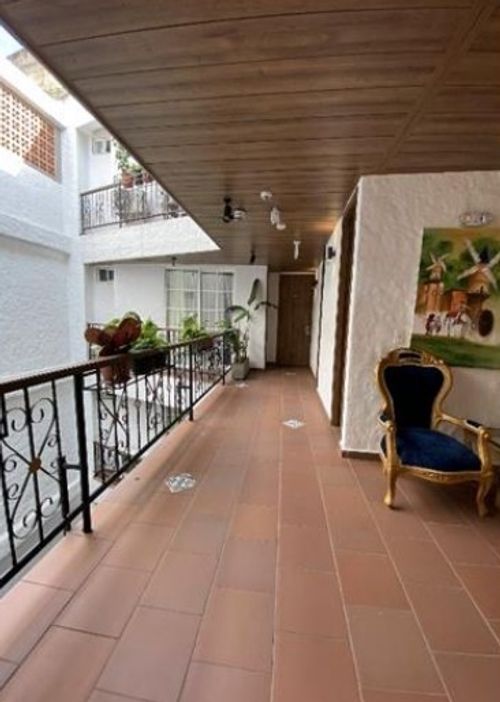Edificio en venta en Centenario, Cali, 1075 m² · foto 4 de 21