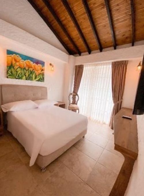 Edificio en venta en Centenario, Cali, 1075 m² · foto 16 de 21