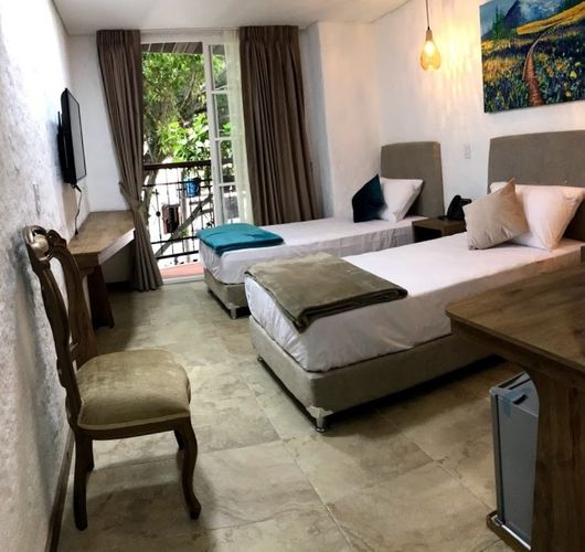 Edificio en venta en Centenario, Cali, 1075 m² · foto 19 de 21